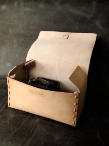 Bas-and-Lokes-James-natural-handmade-leather-dopp-kit-toiletry-bag